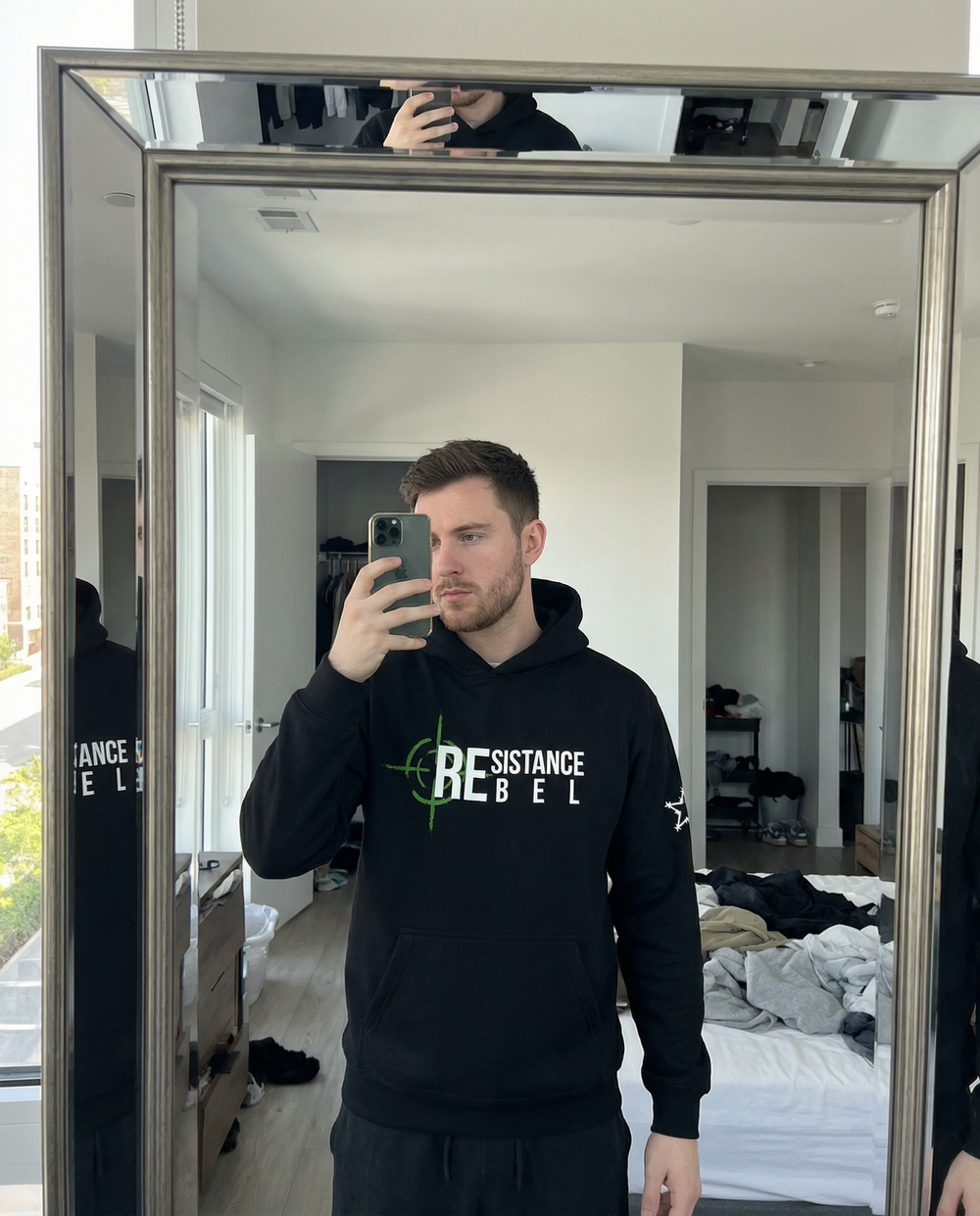 <h2>JOIN THE LA RESISTANCE MOVEMENT</h2>